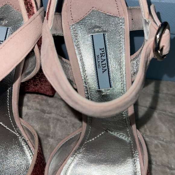 Prada calzatura donna glitter rose color size 39 5” heel excellent condition. - Picture 8 of 13